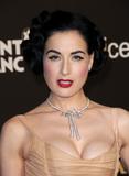 th_96329_Celebutopia-Dita_Von_Teese_arri