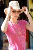 th_65271_Molly_Sims_shopping_in_West_Holywood_07.jpg