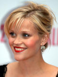 th_c80_celebrity_city_Reese_Witherspoon43.jpg