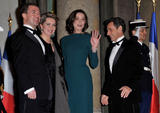 th_28536_carlabruni_sarkozytikipetercelebritycity026_123_336lo.jpg