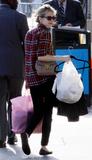 th_68230_celebrity_paradise.com_TheElder_EmmaRoberts2011_04_12_tapingofJimmyKimmelLiveinLA12_122_377lo.jpg