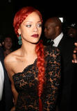 th_89959_RihannaCostumeInstituteGalaMetBallinNYC_2.5.2011_20_122_417lo.jpg