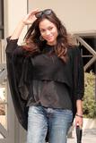 th_66848_Preppie_-_Rosario_Dawson_at_Brentwood_Country_Mart_-_August_13_2009_412_122_449lo.jpg