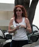 th_20993_Debra_Messing_out_and_about_in_Los_Angeles_12.jpg