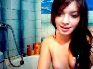 Shaved Webcam Teen In Shower