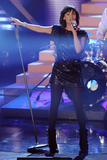 th_35068_Preppie_-_Natalie_Imbruglia_performs_on_the_X-Factor_in_Milan_-_November_4_2009_545_122_540lo.JPG
