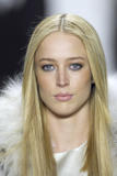 th_19620_Michael_Kors_F_W_07_NY_Fashion_Show_Details_0007_122_753lo.jpg