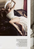 th_86043_Kate_Moss_5_Sienna_Miller_-_Vogue_Magazine_December_2007-10_122_794lo.jpg