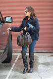 http://img44.imagevenue.com/loc383/th_01901_Ashley_Tisdale_2009-03-04_-_Goes_to_a_recording_studio_in_West_Hollywood_769_122_383lo.jpg