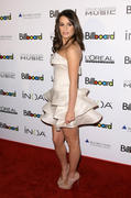 http://img44.imagevenue.com/loc462/th_73465_LeaMichele_TripleThreataward_BillboardWomeninMusiccelebrationThePierreNYC_021210_TCC_009_122_462lo.jpg