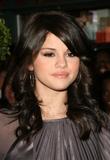 http://img44.imagevenue.com/loc644/th_67004_Selena_Gomez_2008-09-14_-_Another_Cinderella_Story_Premiere_in_LA_480_122_644lo.jpg